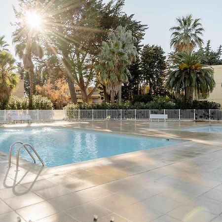 Spacious Apartment At A 5 Min Walk From The Beach 앙티브 외부 사진