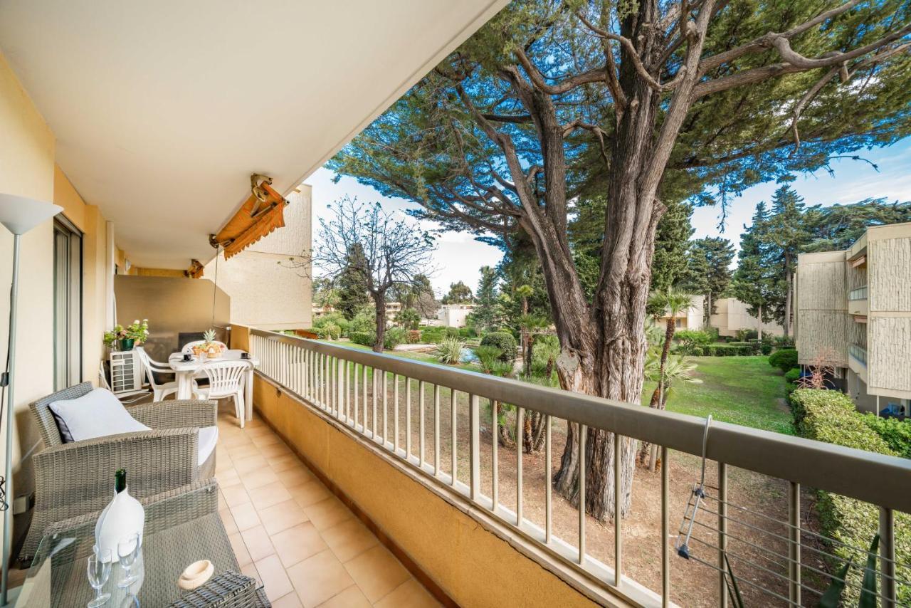 Spacious Apartment At A 5 Min Walk From The Beach 앙티브 외부 사진