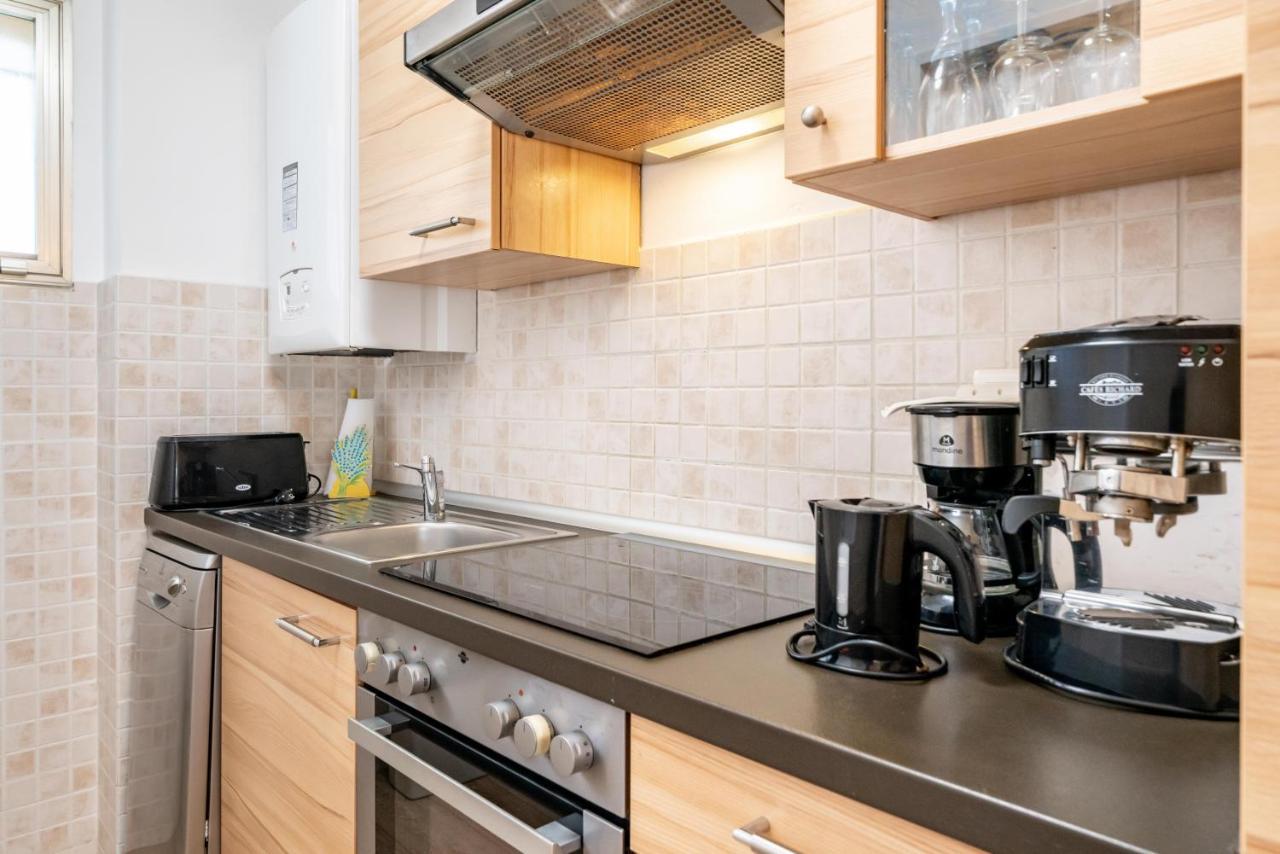 Spacious Apartment At A 5 Min Walk From The Beach 앙티브 외부 사진