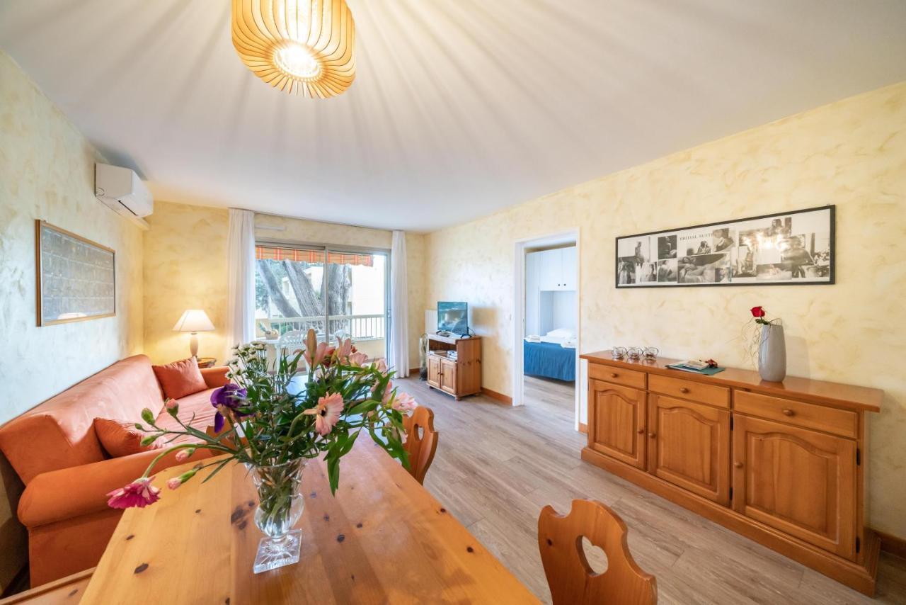 Spacious Apartment At A 5 Min Walk From The Beach 앙티브 외부 사진