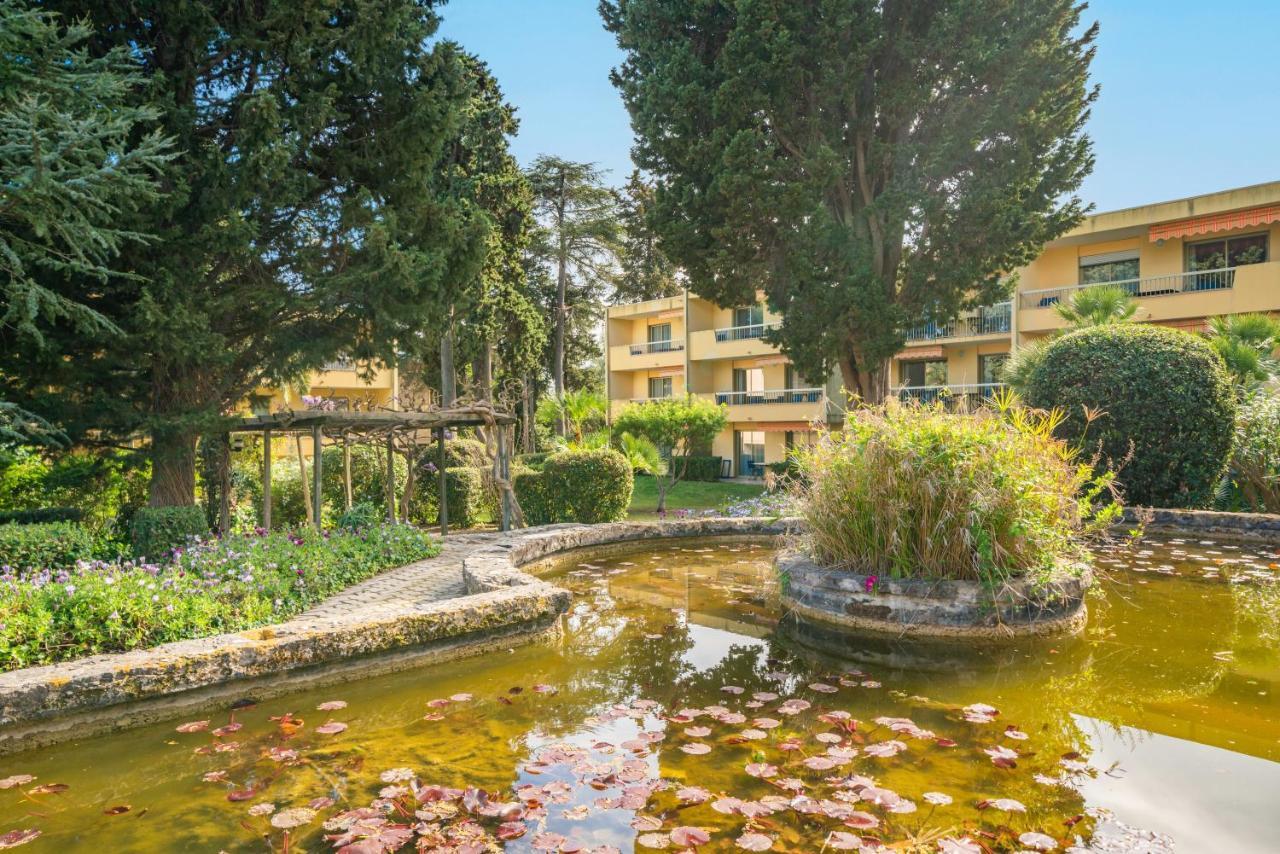 Spacious Apartment At A 5 Min Walk From The Beach 앙티브 외부 사진