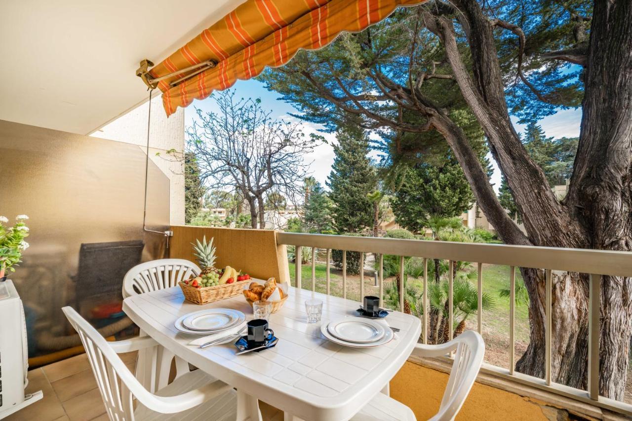 Spacious Apartment At A 5 Min Walk From The Beach 앙티브 외부 사진